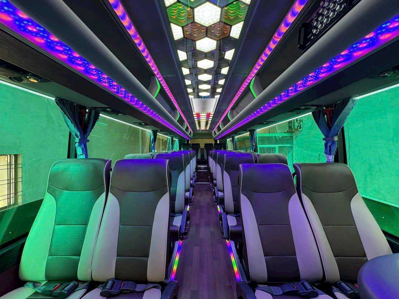 Nội Thất Universe 30 Chỗ