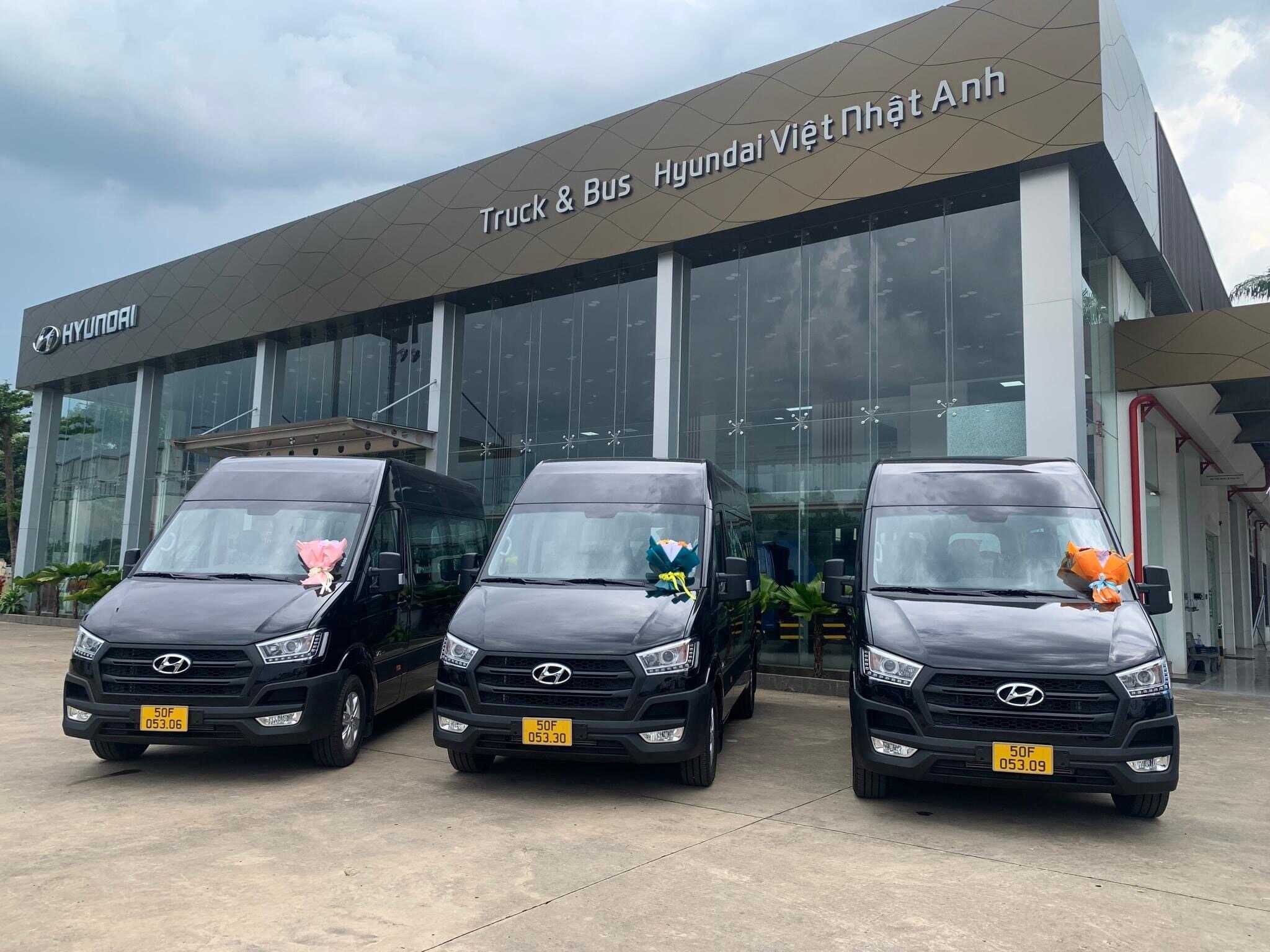 Thuê Xe Limousine đi Cam Ranh