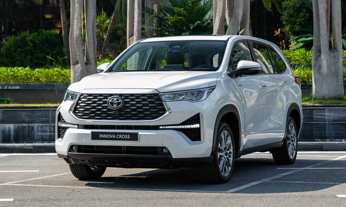 Thuê Xe Innova Tphcm